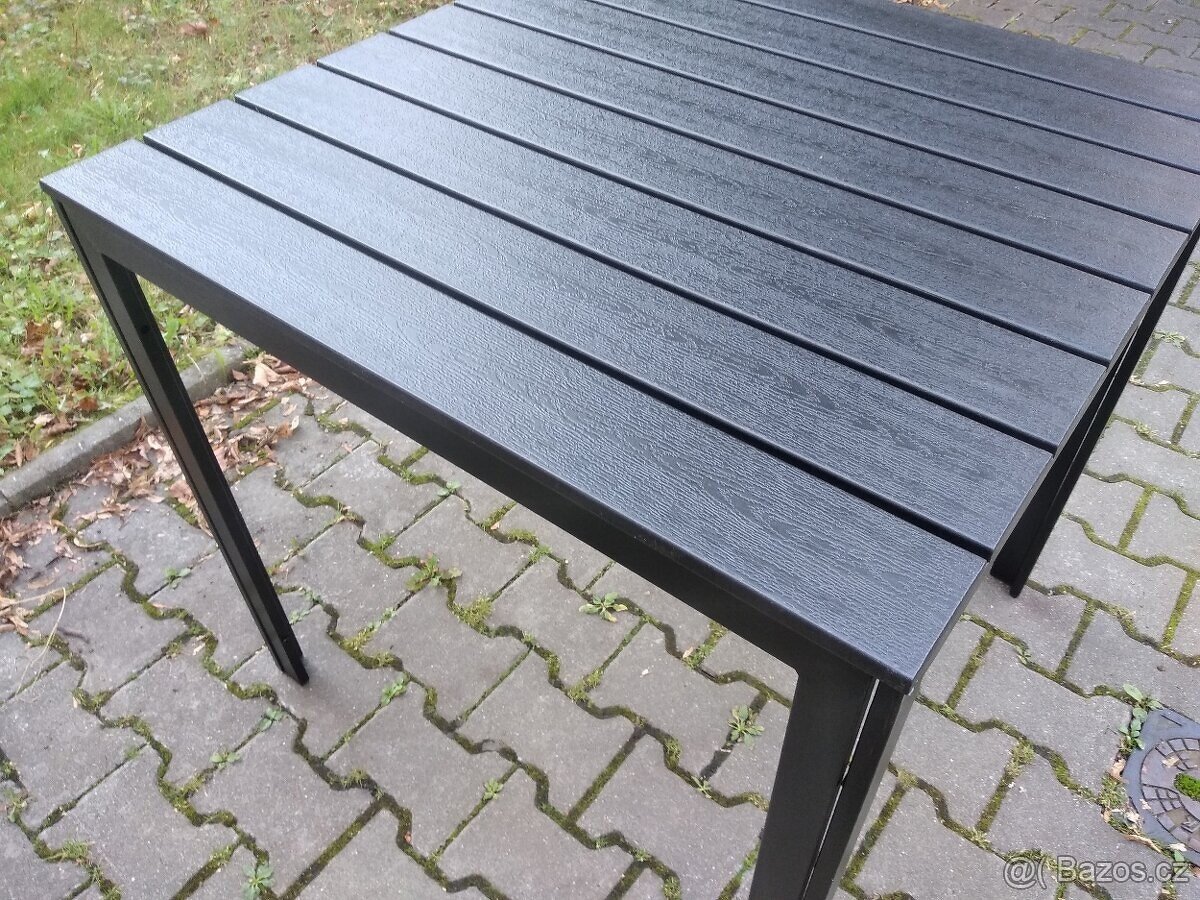 Zahradní stůl California 80 x 80cm