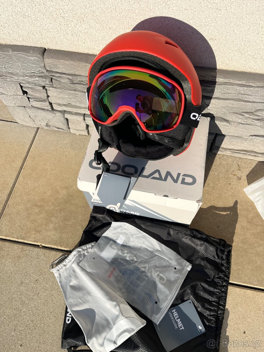 Lyžařská / snowboardová helma zn. Odoland, nová