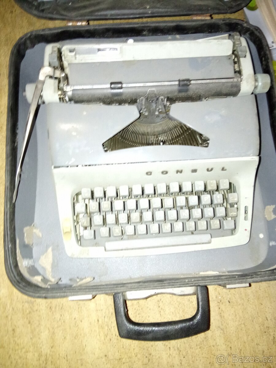 Psací stroj consul