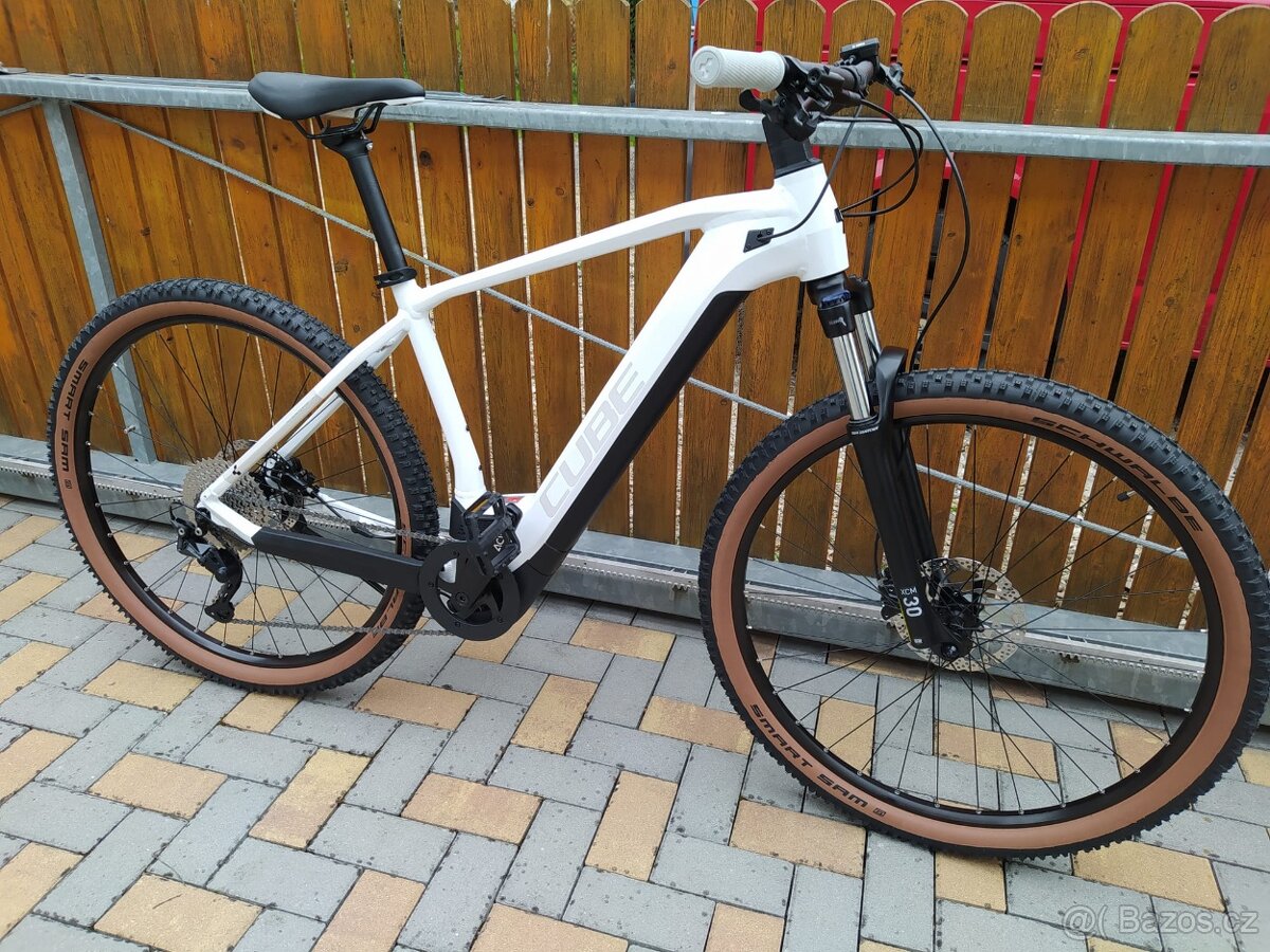 Ebike CUBE velikost rámu XL