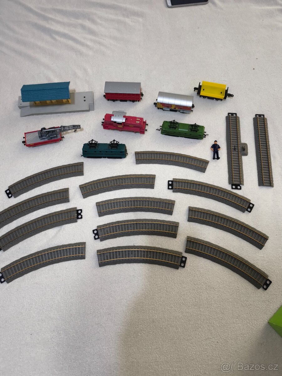 MEGA SET RETRO VLÁČKŮ H0 (PIKO/ČS) – 3 LOKOMOTIVY + vagóny