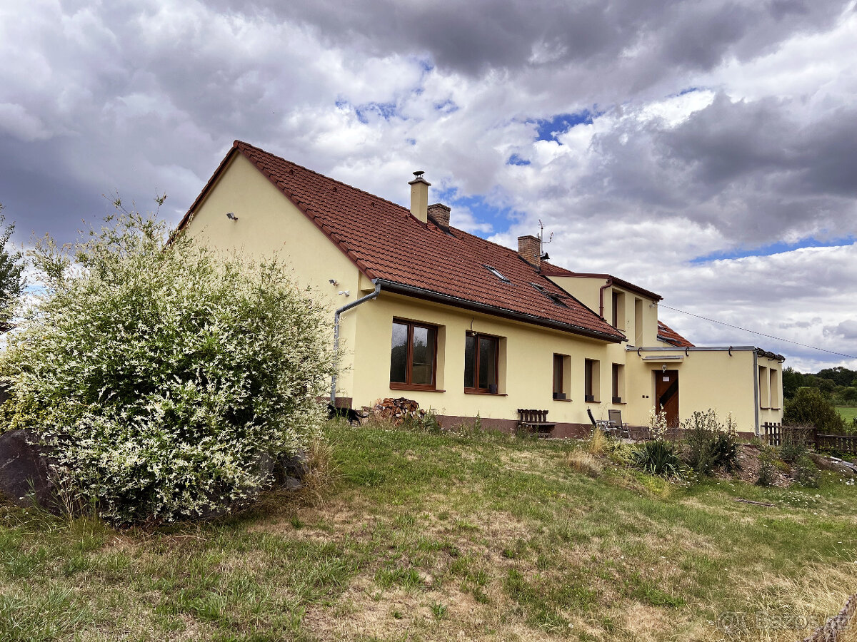 Sokolí hnízdo, 1134 m² – v sousedství hradu Rychmburk