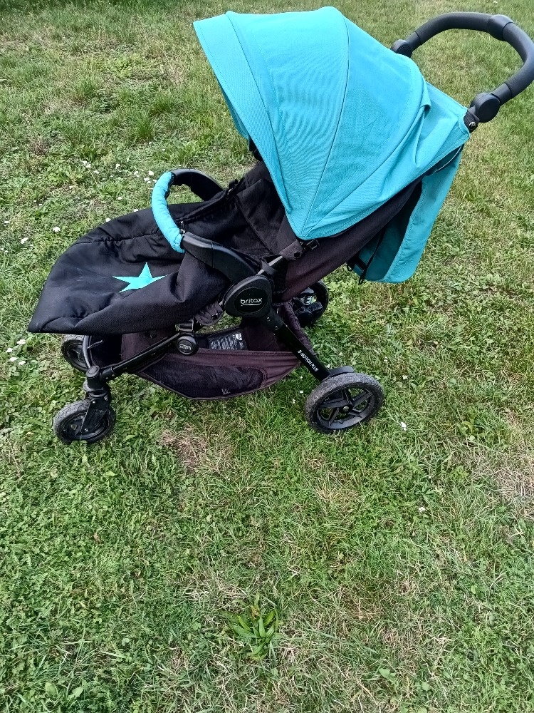 Prodám Kočárek Britax B-Motion Plus