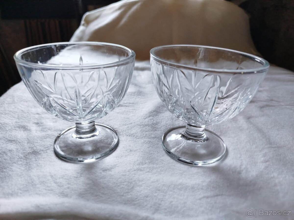 Prodám sklenky na pohár