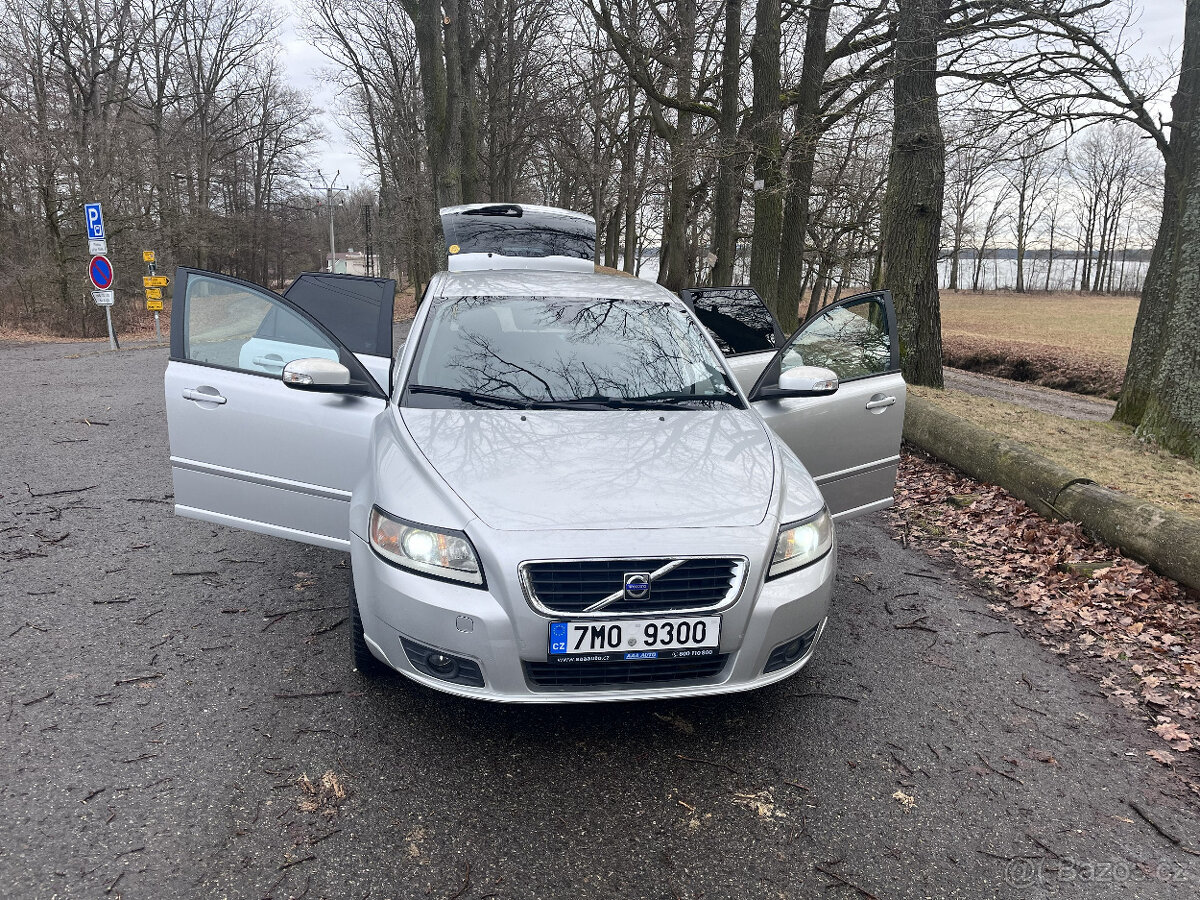 Volvo V50 kombi LPG
