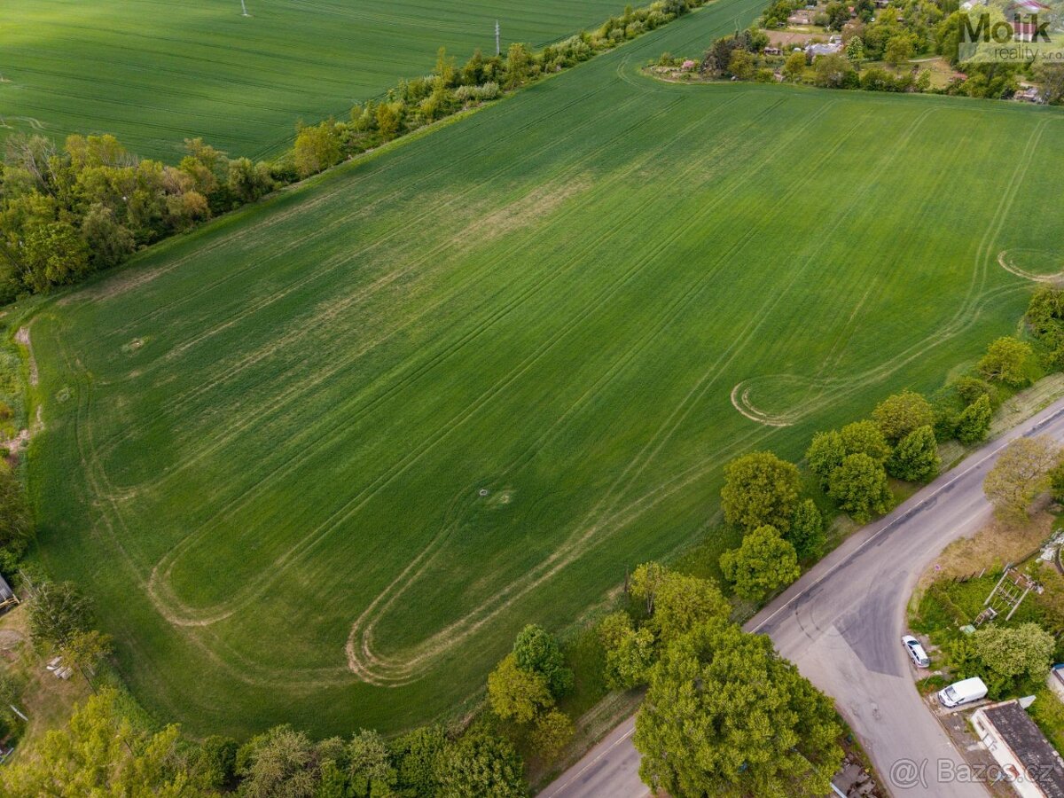 Pozemek 17476 m2, obec Lovosice