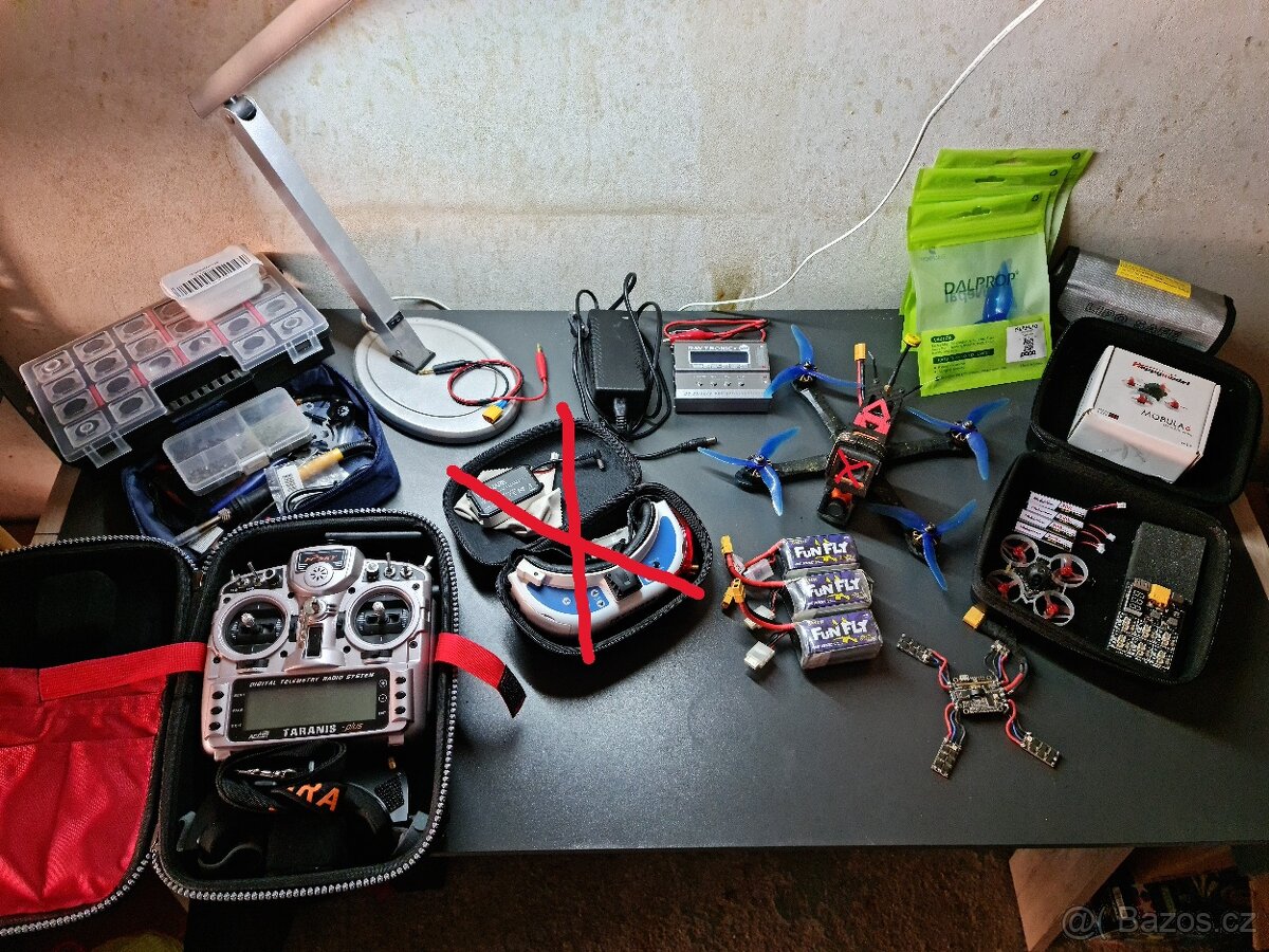 Freestyle dron 5" s příslušenstvím