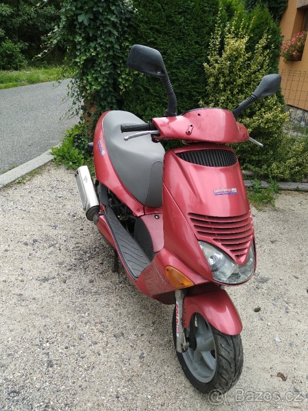 Náhradní díly na Aprilia Leonardo 150