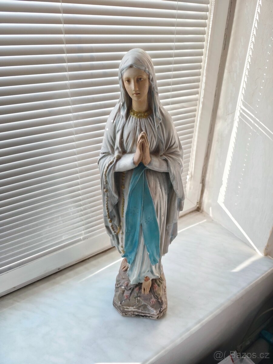 Socha Madony