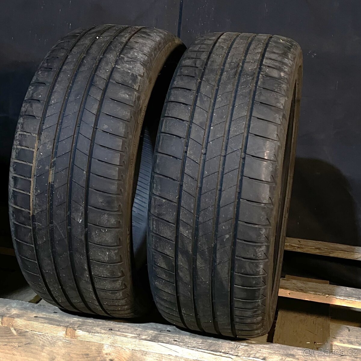 Letní pneu 225/40 R19 93Y Bridgestone 5mm