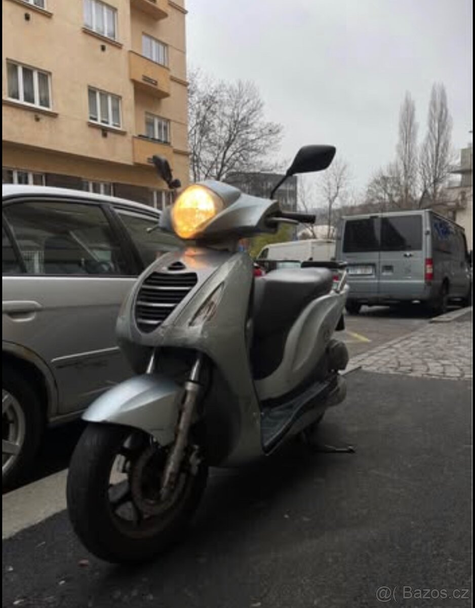 Honda PS125i