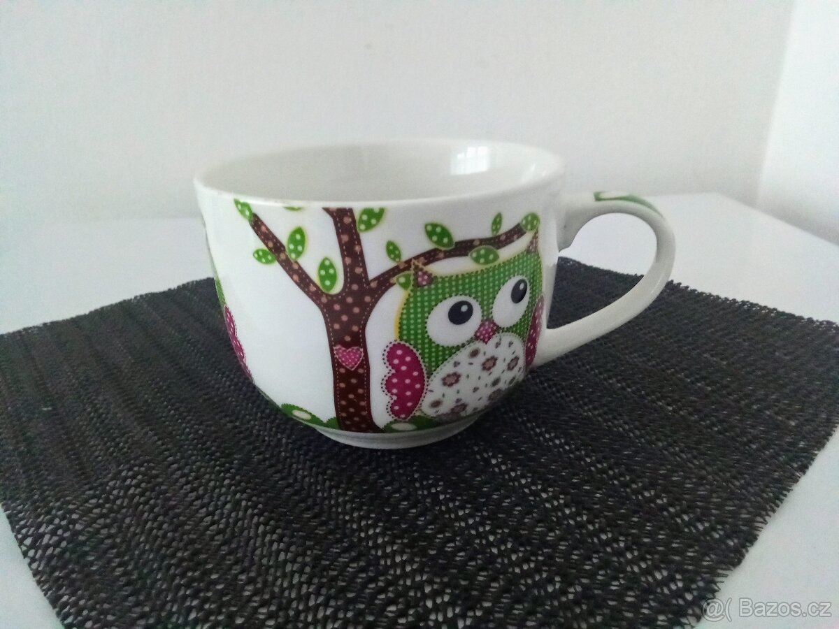 Velký, porcelánový hrnek
