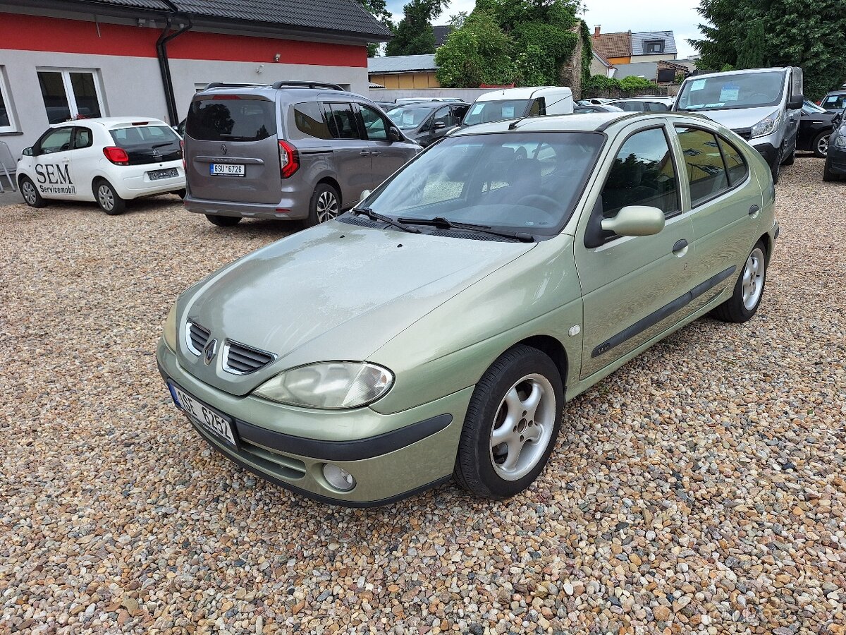 Renault Megane 1.6i 16V 79KW Klimatizace + Zimní kola