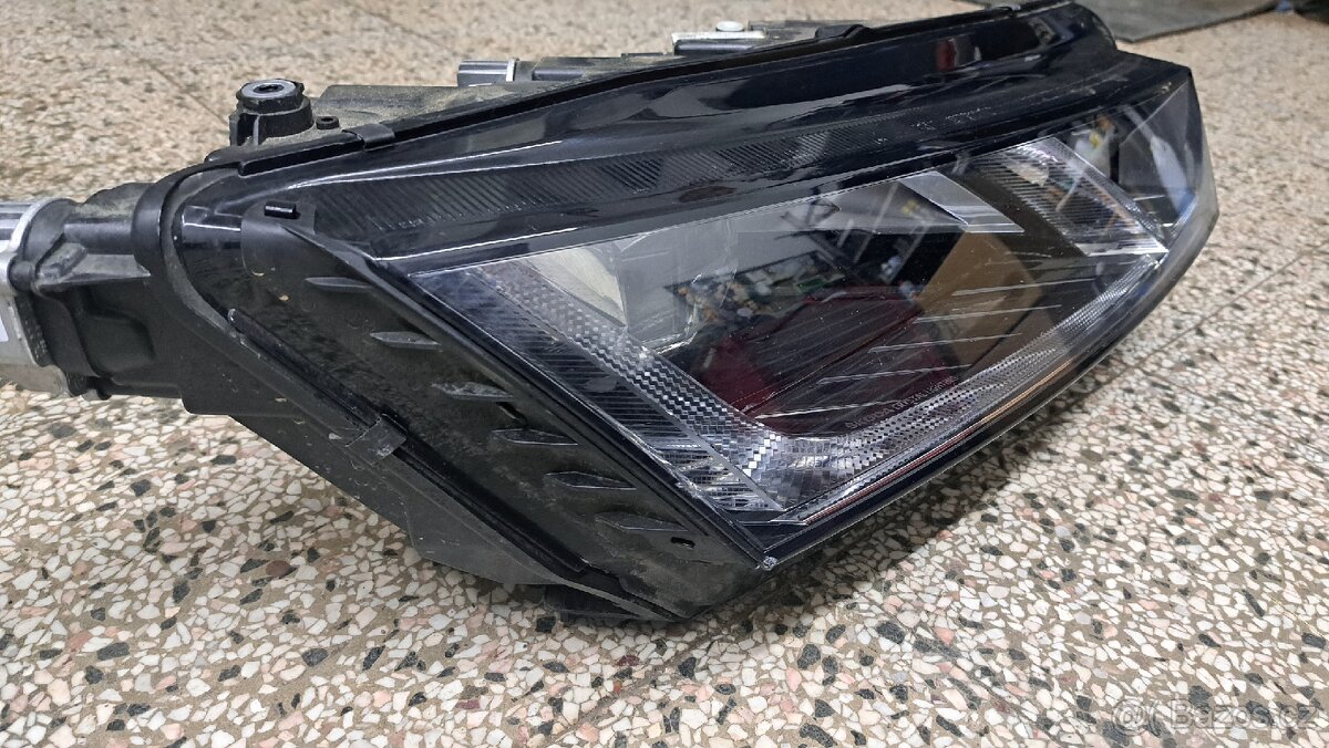 Přední světlo škoda octavia 4