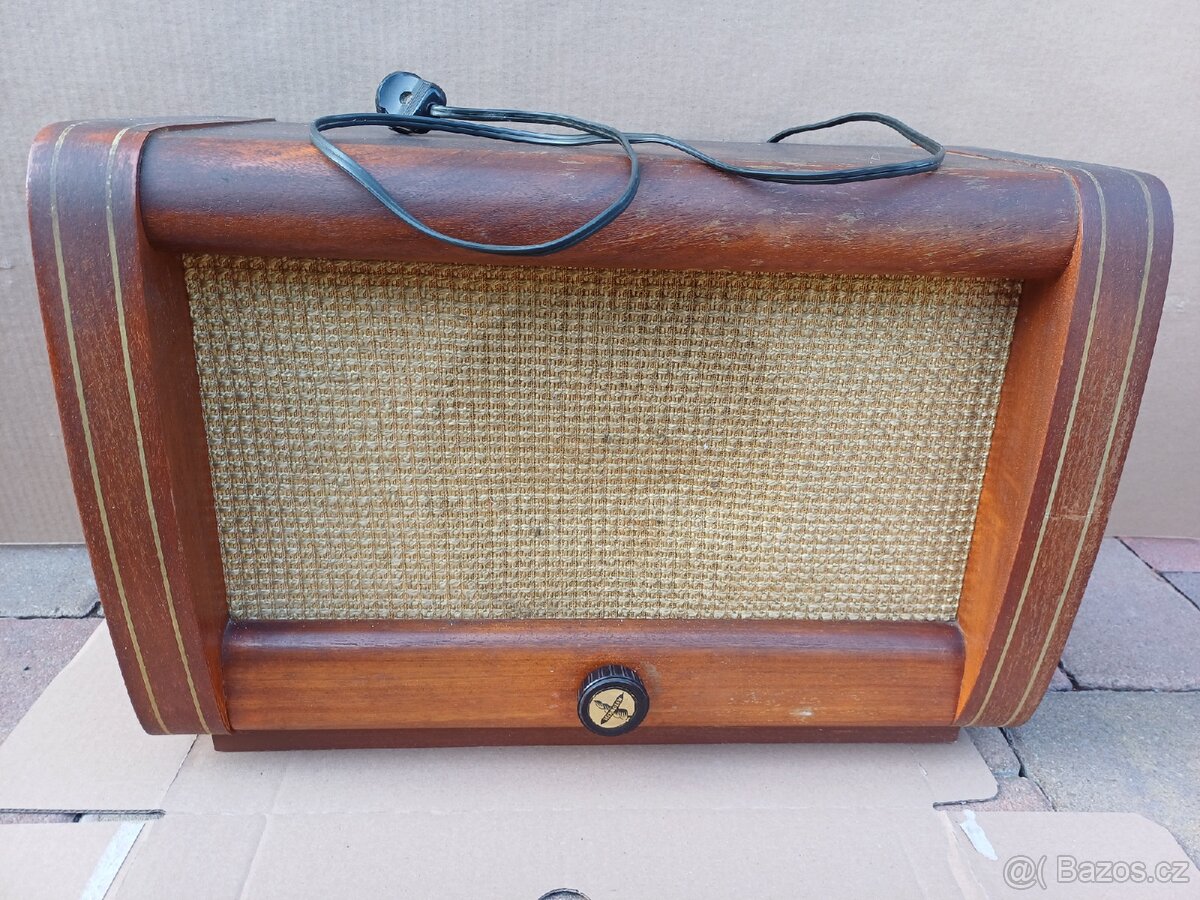 Prodám staré rádio