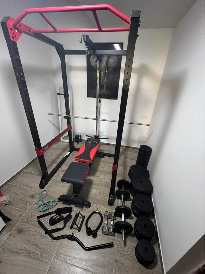 Posilovací klec rack body 900 + příslušenství .