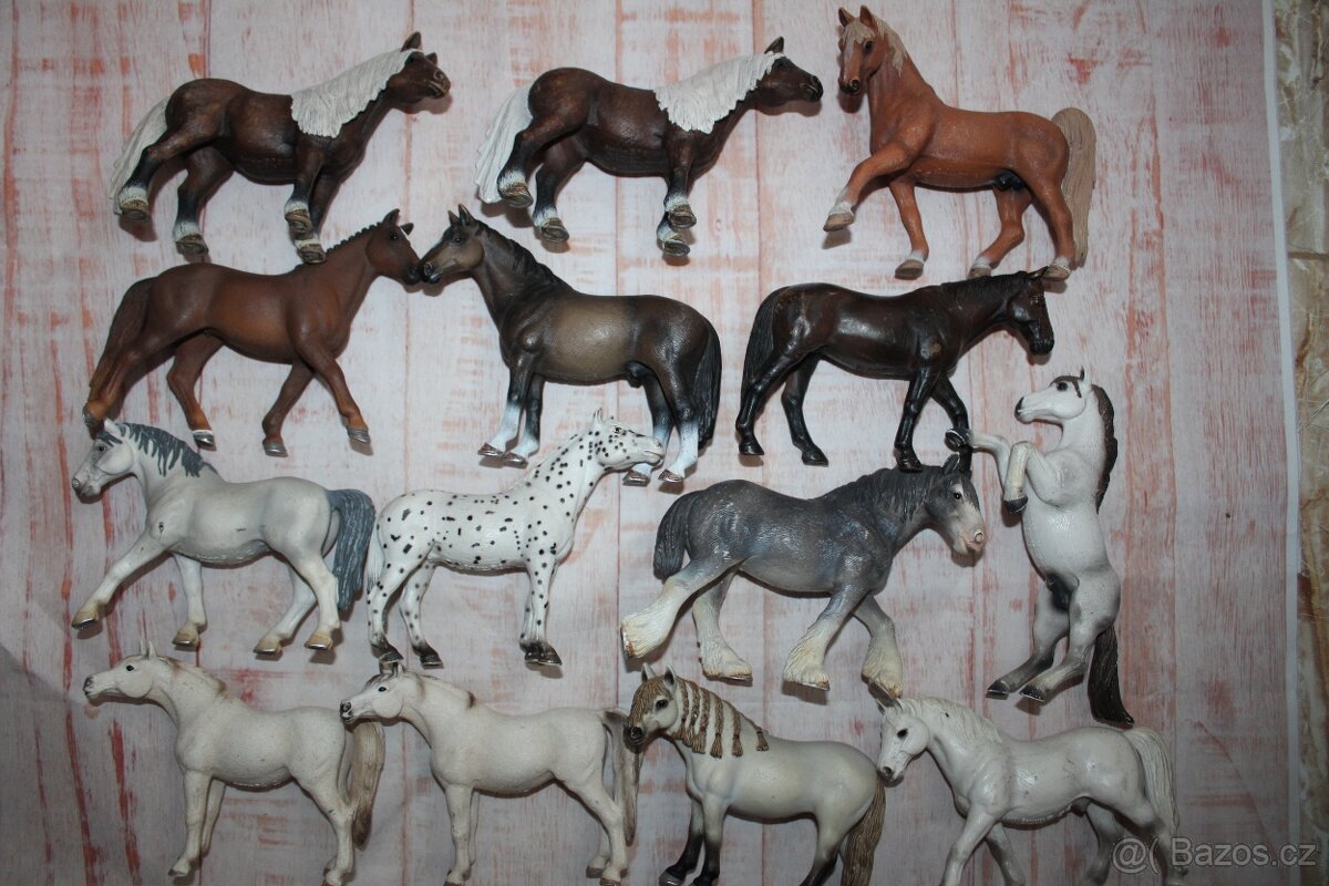 Figurky koní Schleich 1