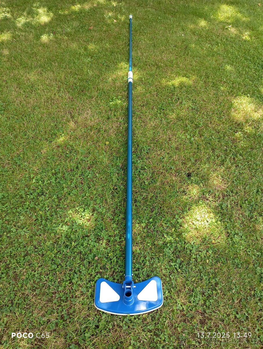 Teleskopická tyč - zesílená - 1,8-3,6m včetně kartáče
