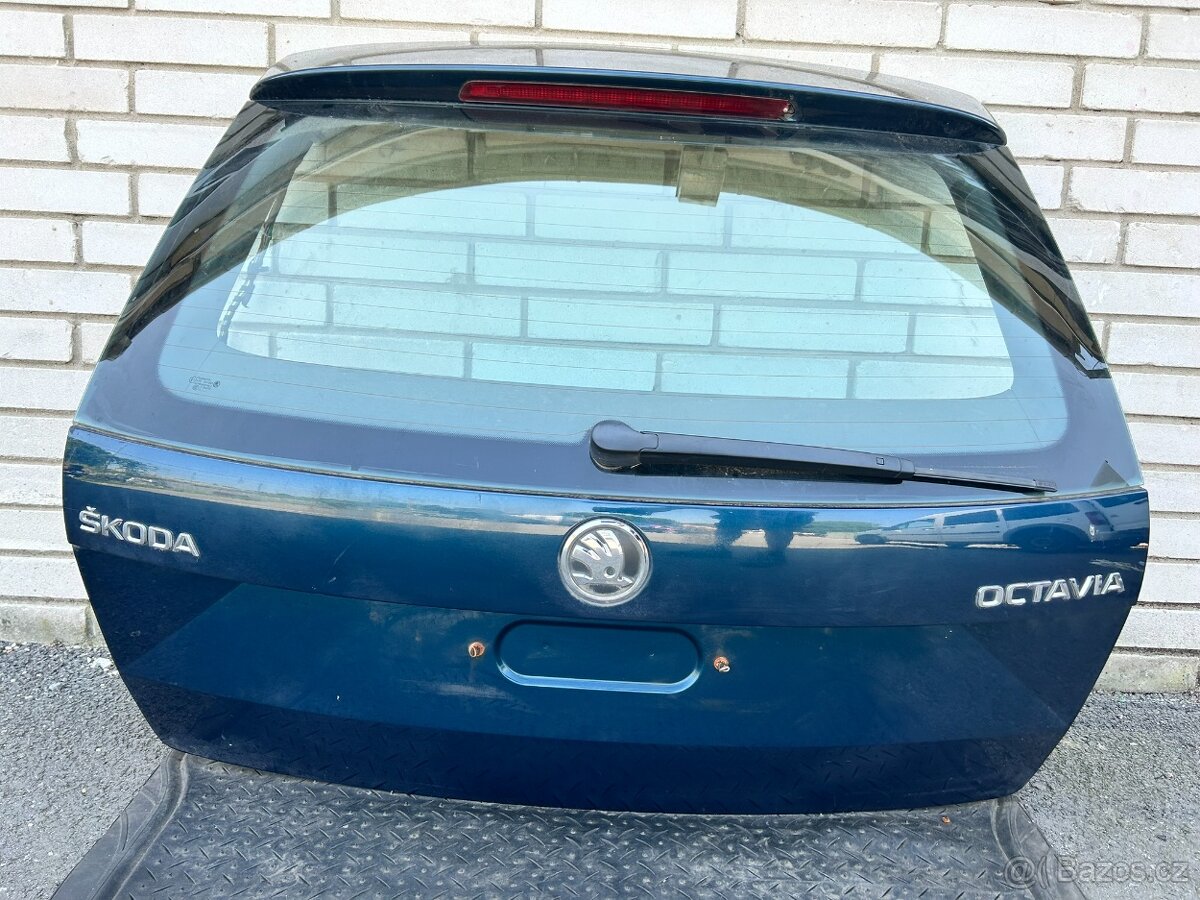 Páté dveře Škoda Octavia III combi