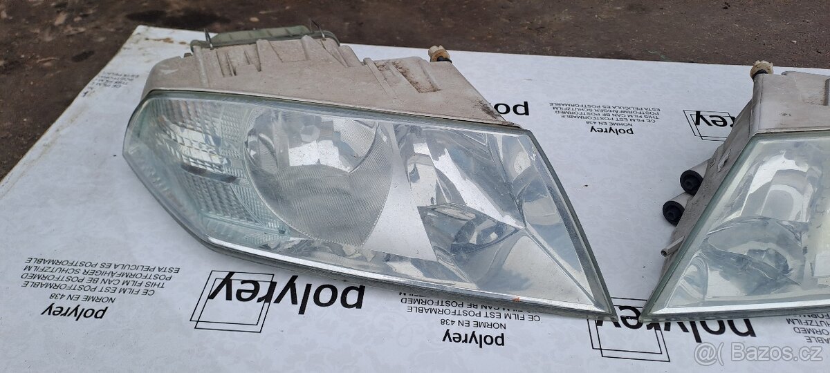 Přední světla Škoda Octavia 2 před FL