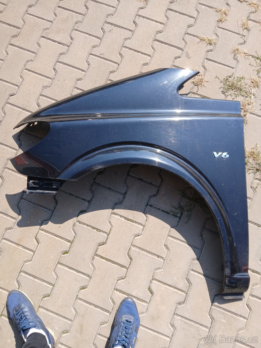 Levý přední blatník Mercedes Vito (W639) 03-10