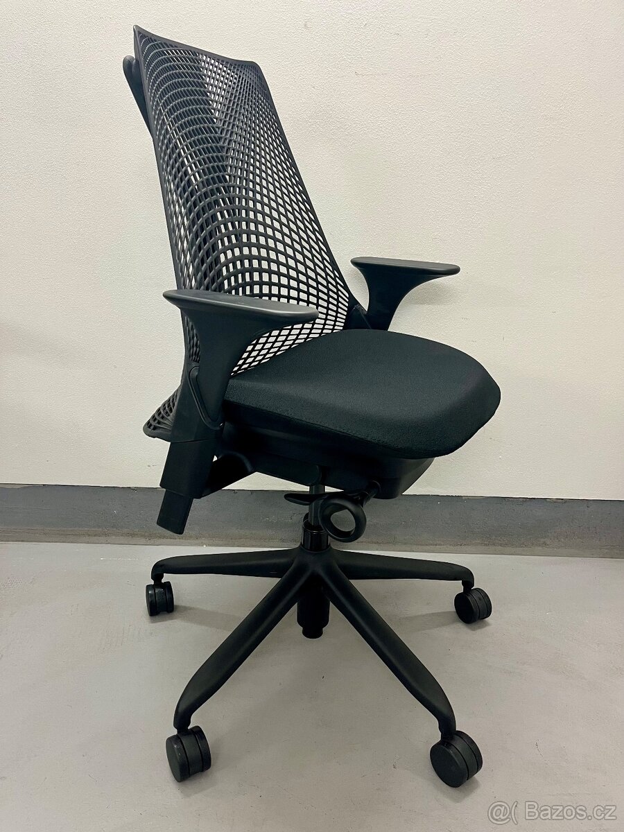 Kancelářská židle Herman Miller Sayl