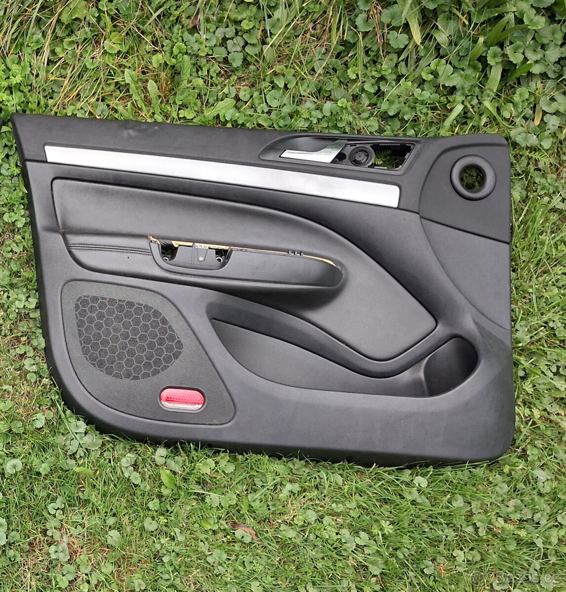 Tapicirunky Octavia 2 rs combi plast/kuze