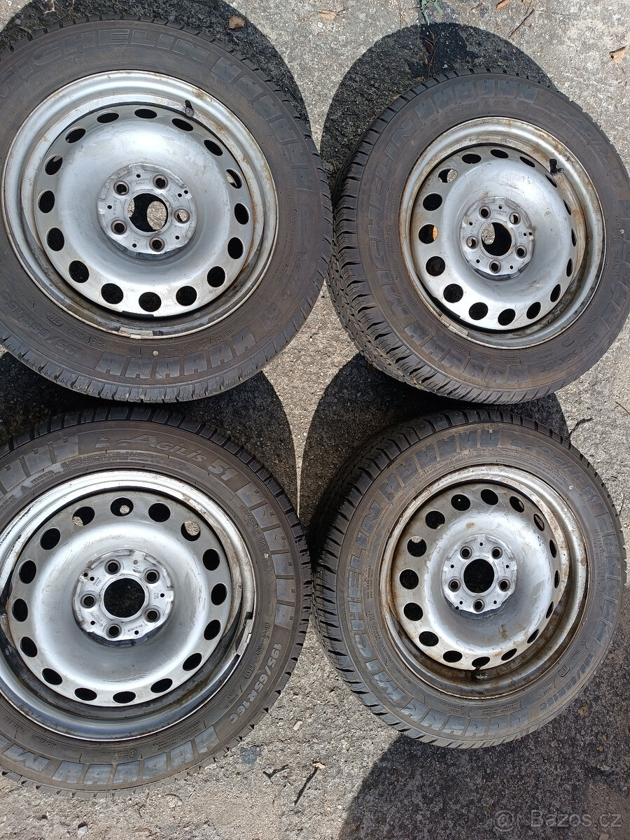 Vito - disky 6,5x16 et52 + čidla + letní 195/65/16C