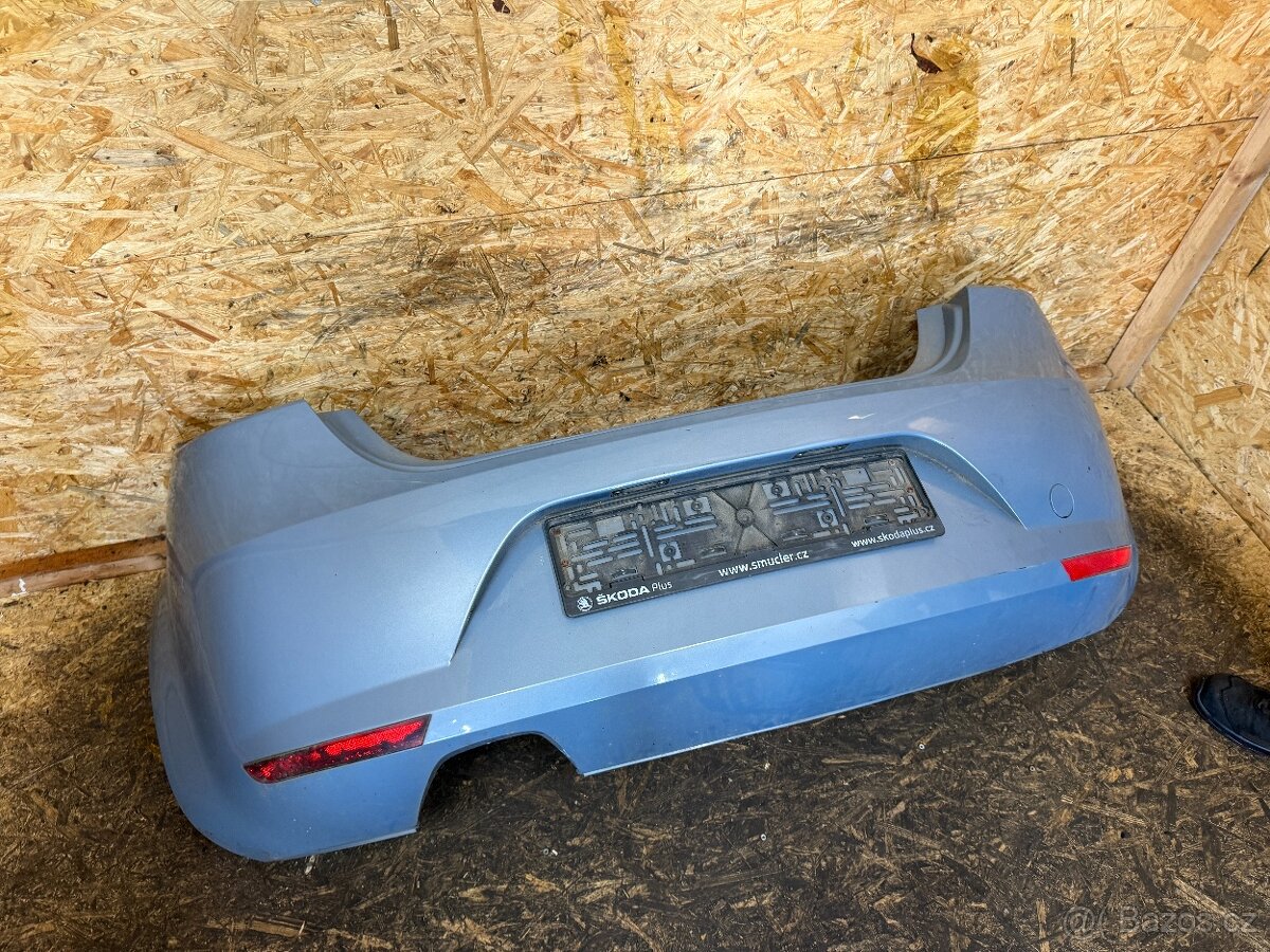 ZADNÍ NÁRAZNÍK SEAT LEON MK2 LW5W
