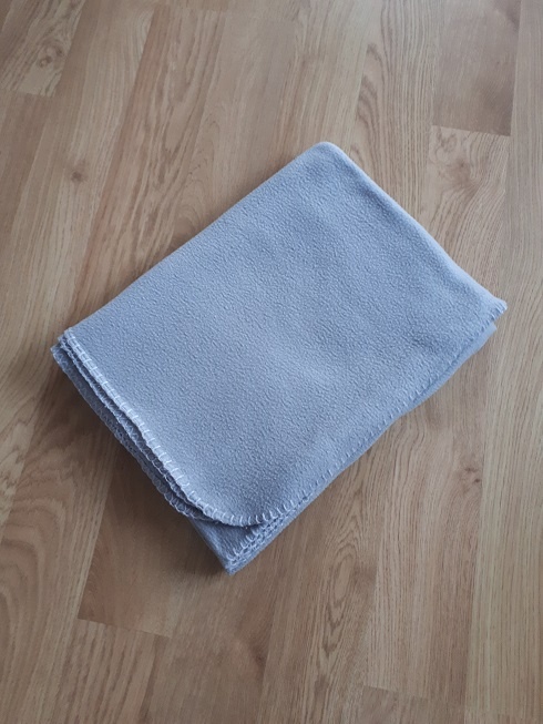 FLEECOVÁ DEKA 125 x 150 cm • PLÉD • IKEA