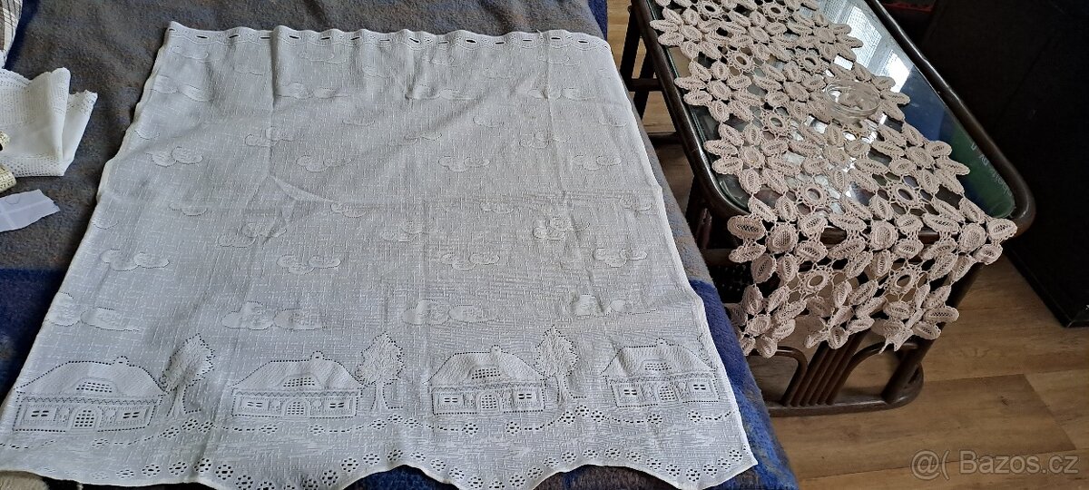 3 krátké záclonky