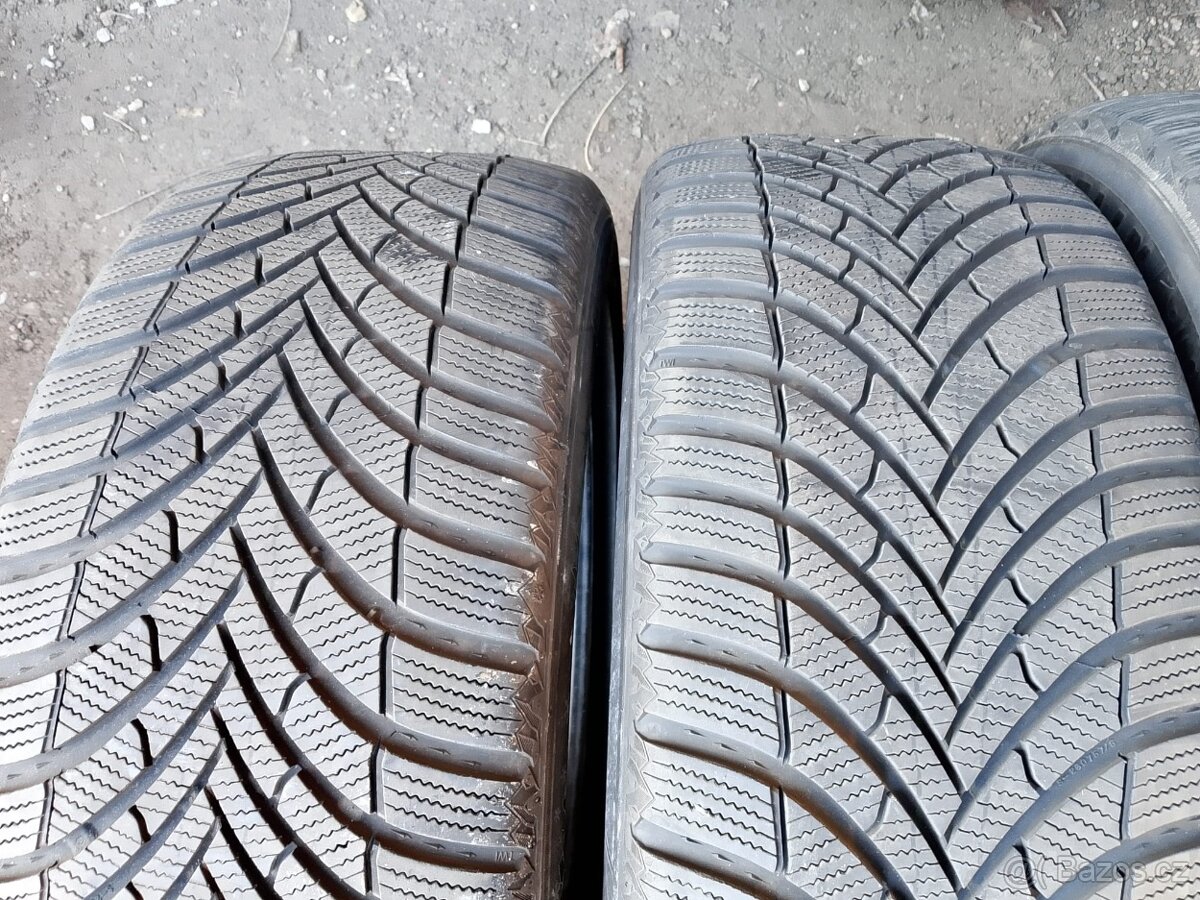 245/45/18 100v Semperit - zimní pneu 2ks