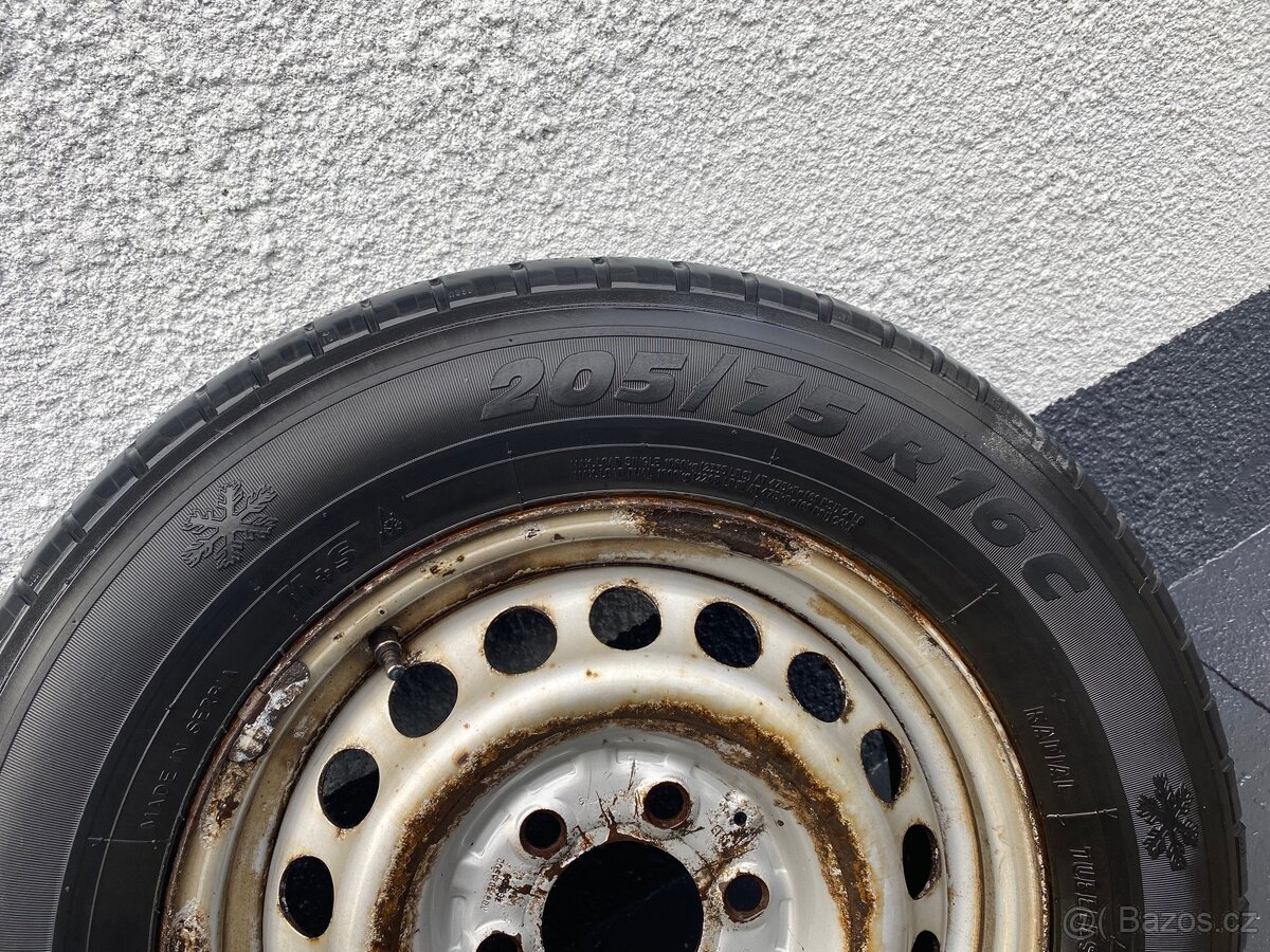Zimní sada kol 205/75 R16 C