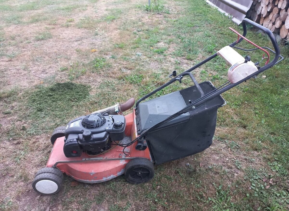 Sekačka Stiga Collector 46 SB