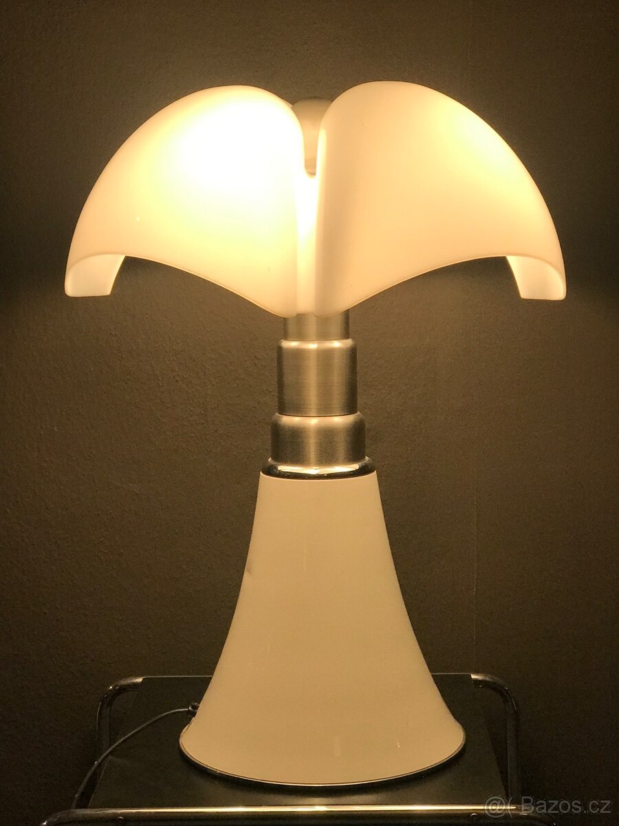 Designová stolní lampa Pipistrello