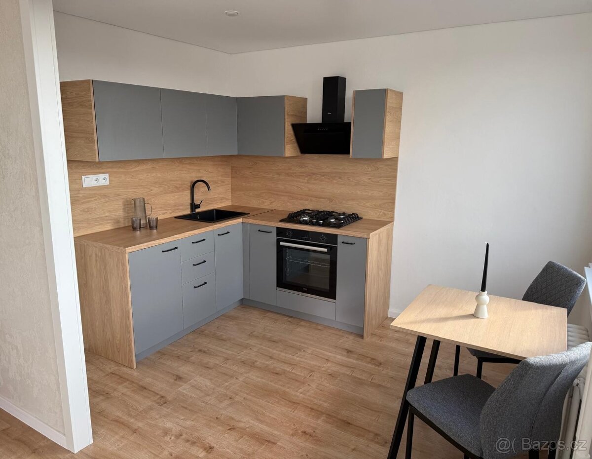 Byt 3+1, ul. Česká, Most