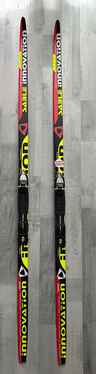 Běžecké lyže 160cm