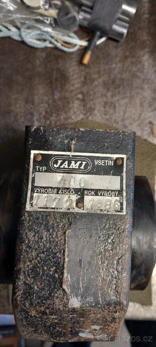 Koupím rotační kultivátor JAMI 400 nebo RK400 k MF70
