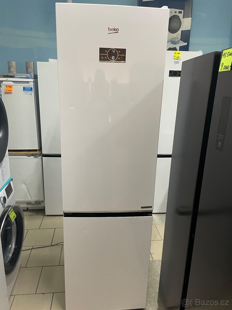Zánovní lednice Beko B5RCNA406HW