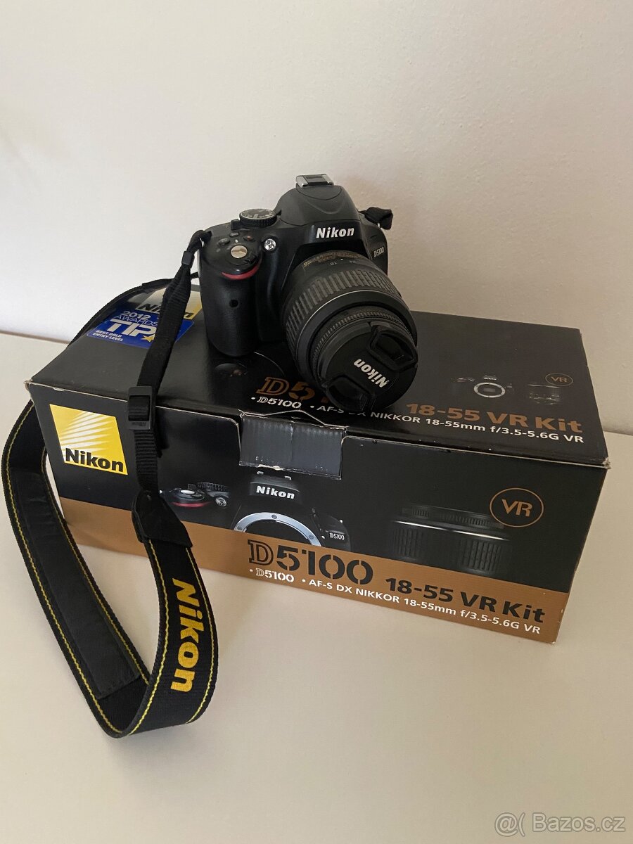Nikon D5100 + AF-S NIKKOR 18-55mm 1:3.5 - 5.6G