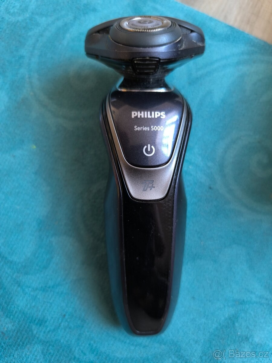 Holící strojek Philips Series 5000 s5520