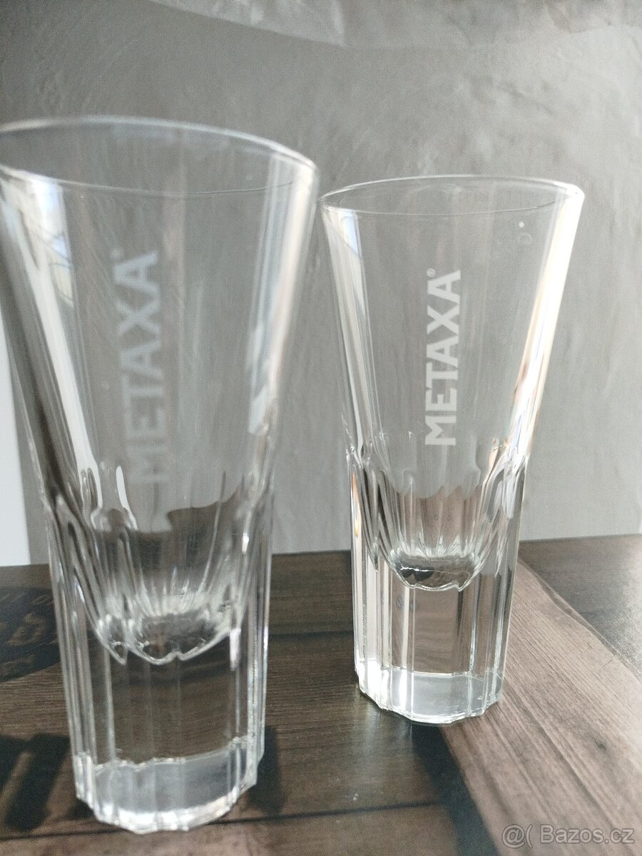 Skleničky na Metaxu