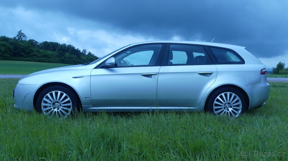 Alfa Romeo 159 2.4JTDm SW Q-tronic 185 tis km