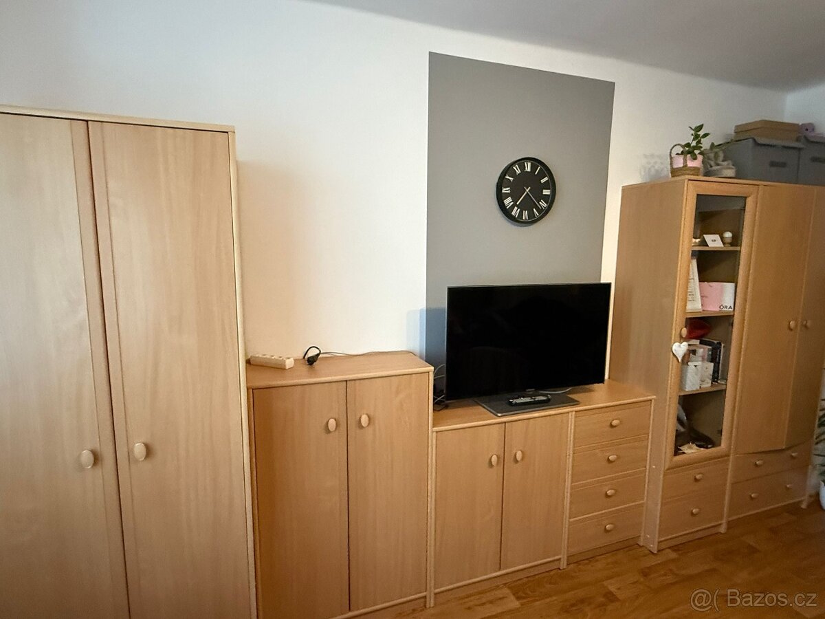Skříně z dětského pokoje