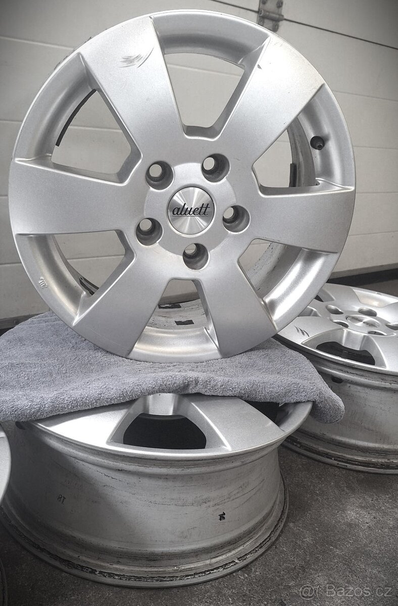 Alu disky Škoda 15" – 5x112 – velmi dobrý stav + ventily