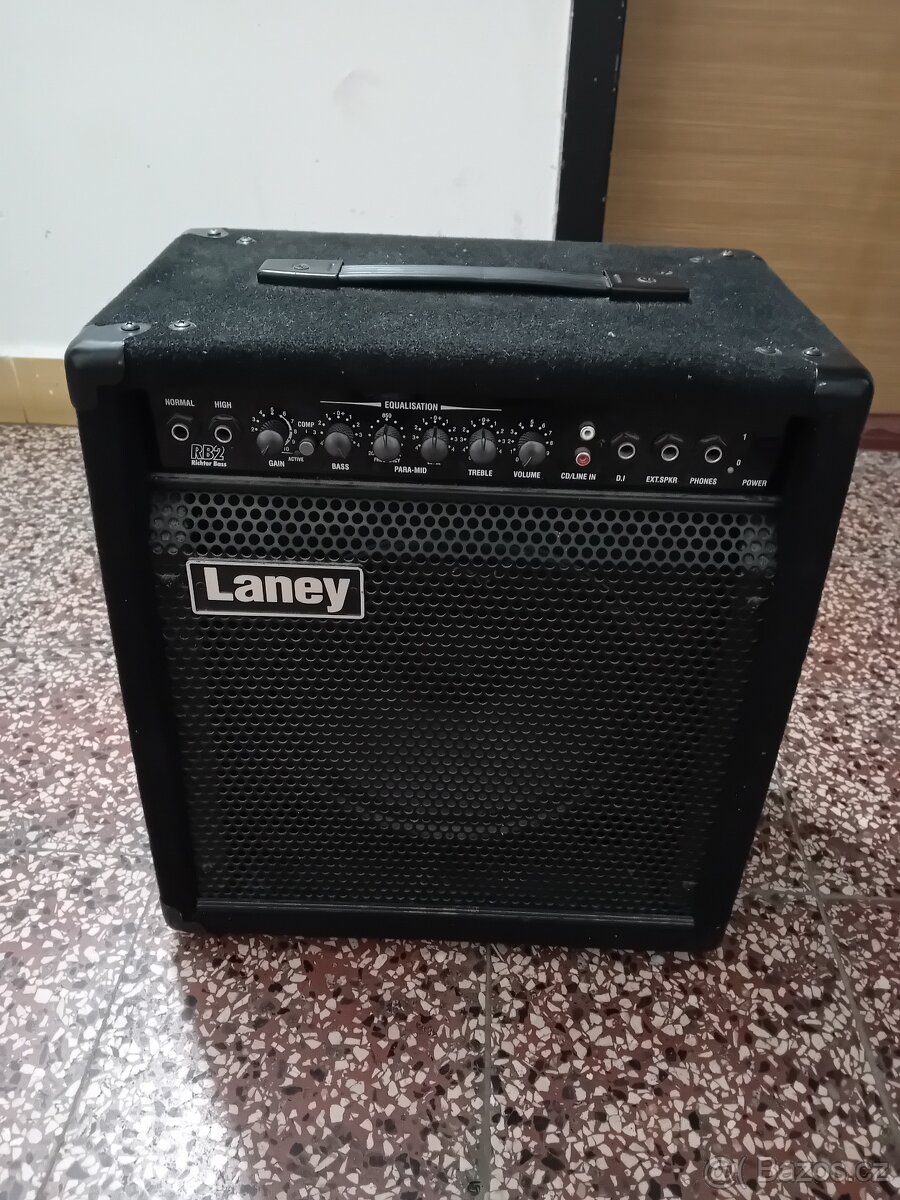 Basové kombo Laney