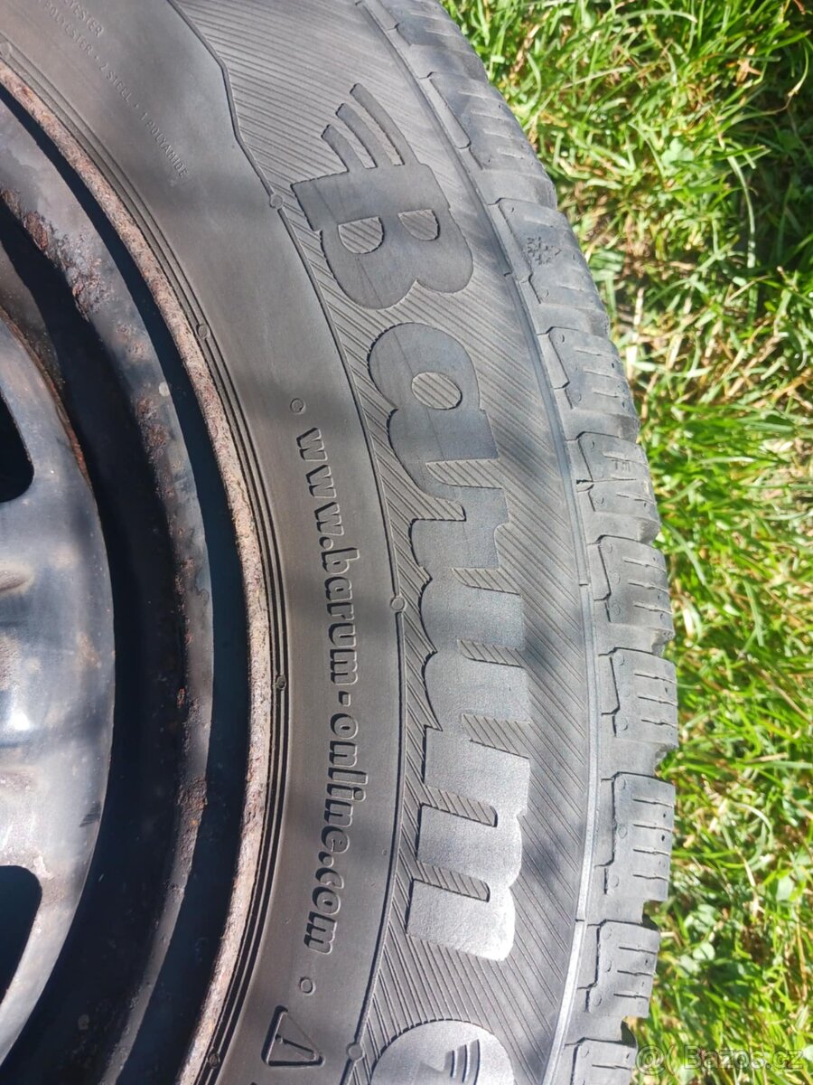 Zimní pneu + disky 165/70 R14 vzorek 6mm