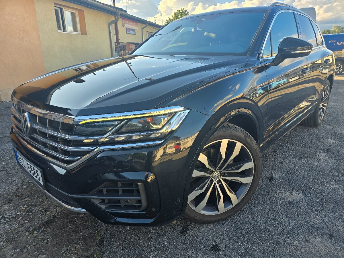 VW Touareg 3,0 TDI R-line 290PS vč DPh