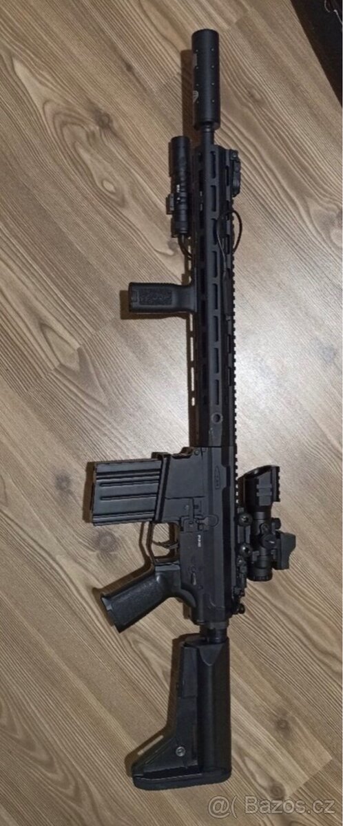 Airsoftová zbraň útočná puška AR-10