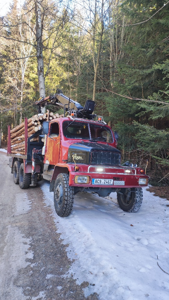 Praga V3S lesovůz, sklápěčka
